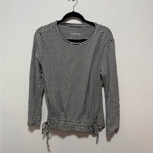 AnyBody Black and White Striped Long Sleeve Top Size Medium